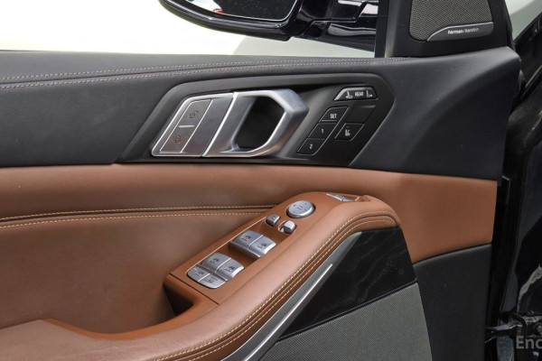 2022 BMW X7 с пробегом 79 701 км