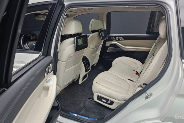 2022 BMW X7 с пробегом 79 912 км