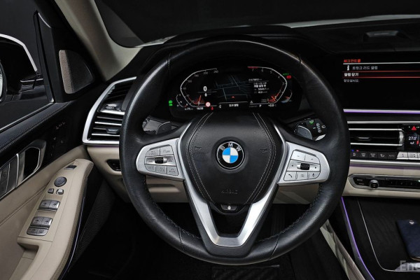 2022 BMW X7 с пробегом 79 912 км