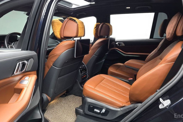 2022 BMW X7 с пробегом 31 333 км