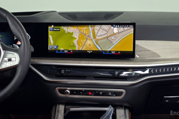 2022 BMW X7 с пробегом 12 240 км