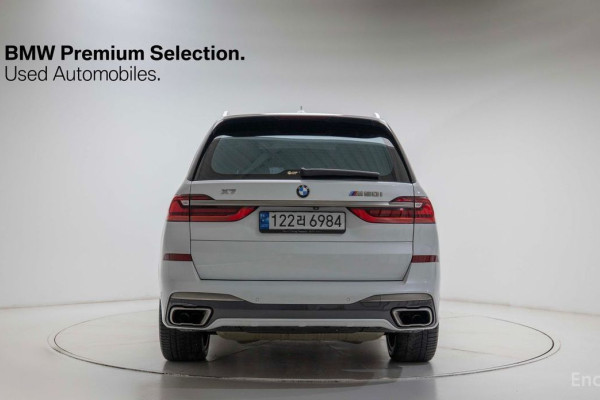 2022 BMW X7 с пробегом 82 299 км