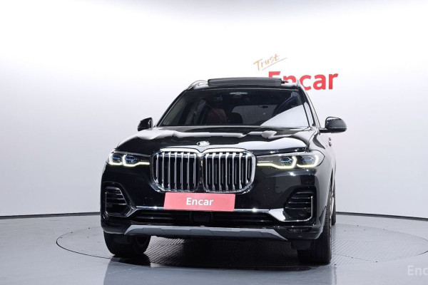 2022 BMW X7 с пробегом 83 318 км