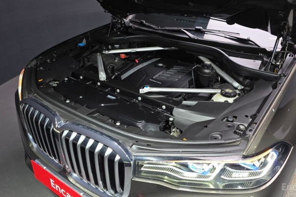 2022 BMW X7 с пробегом 119 221 км
