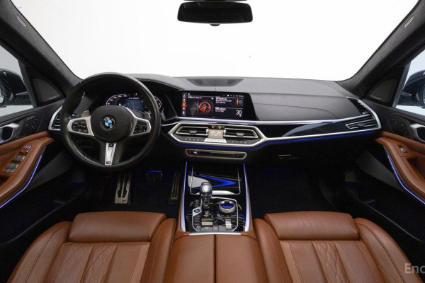 2022 BMW X7 с пробегом 82 299 км