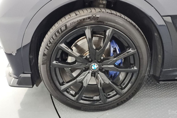 2022 BMW X7 с пробегом 56 586 км