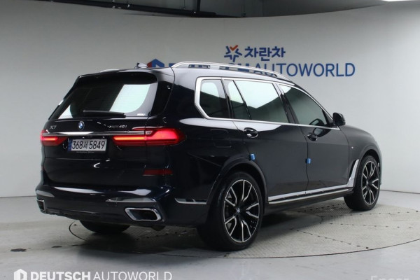 2022 BMW X7 с пробегом 82 678 км