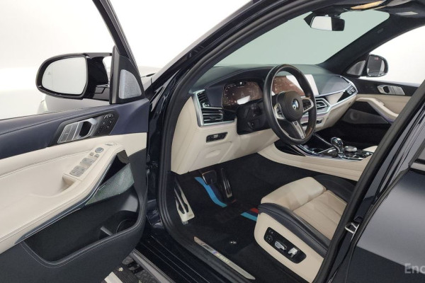 2022 BMW X7 с пробегом 56 586 км