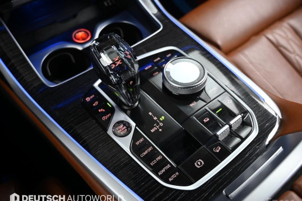 2022 BMW X7 с пробегом 82 678 км