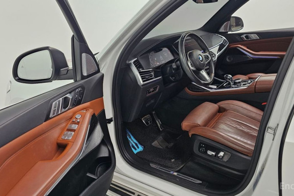 2022 BMW X7 с пробегом 46 183 км