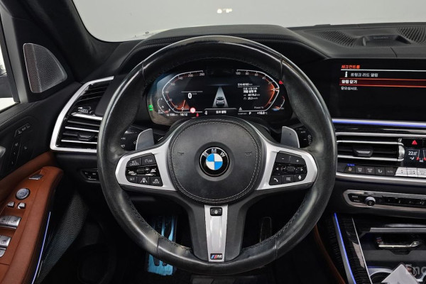 2022 BMW X7 с пробегом 46 183 км