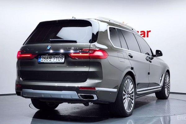2022 BMW X7 с пробегом 45 202 км
