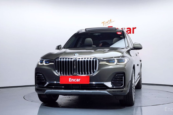 2022 BMW X7 с пробегом 45 202 км