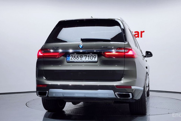 2022 BMW X7 с пробегом 45 202 км