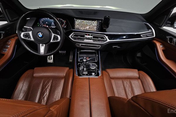 2022 BMW X7 с пробегом 77 673 км