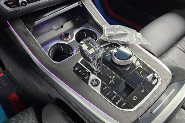 2022 BMW X7 с пробегом 23 573 км