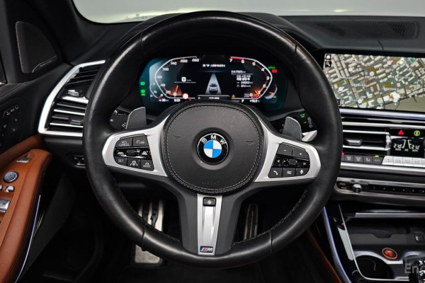 2022 BMW X7 с пробегом 77 673 км