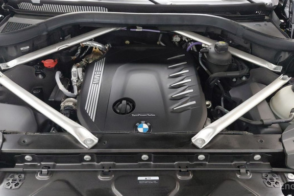 2022 BMW X7 с пробегом 42 089 км