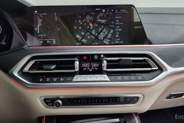 2022 BMW X7 с пробегом 45 202 км