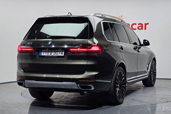 2022 BMW X7 с пробегом 89 163 км