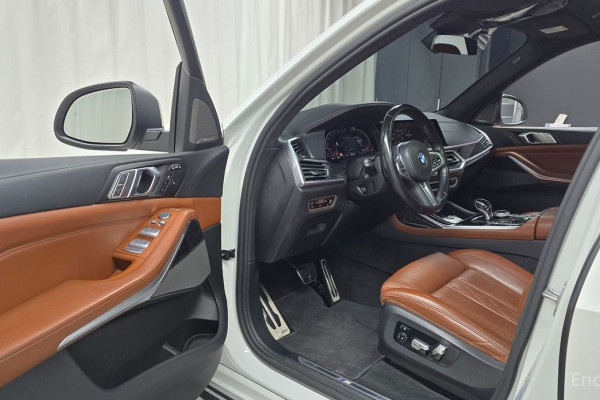 2022 BMW X7 с пробегом 71 678 км