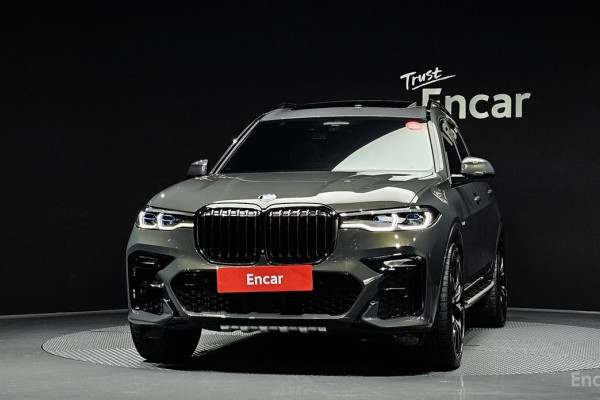 2022 BMW X7 с пробегом 37 669 км