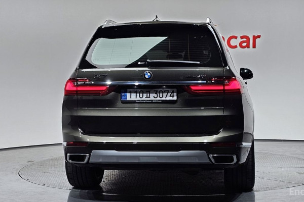 2022 BMW X7 с пробегом 89 163 км