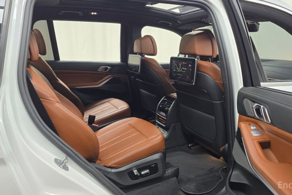 2022 BMW X7 с пробегом 71 678 км