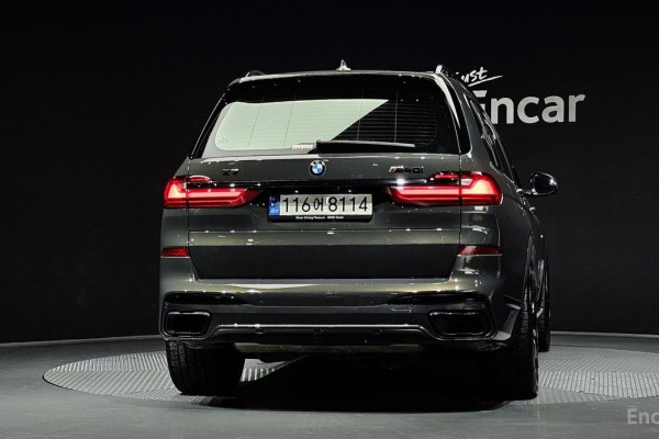 2022 BMW X7 с пробегом 37 669 км