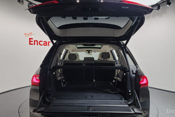 2022 BMW X7 с пробегом 45 202 км