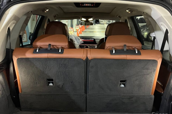 2022 BMW X7 с пробегом 181 325 км