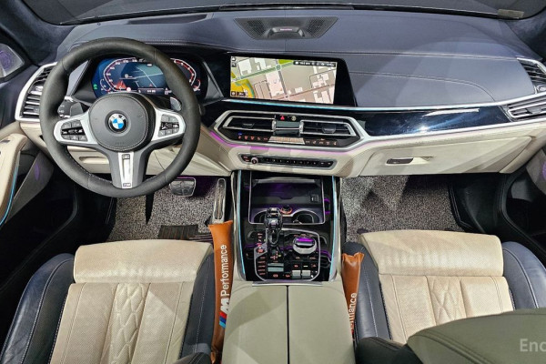 2022 BMW X7 с пробегом 37 669 км