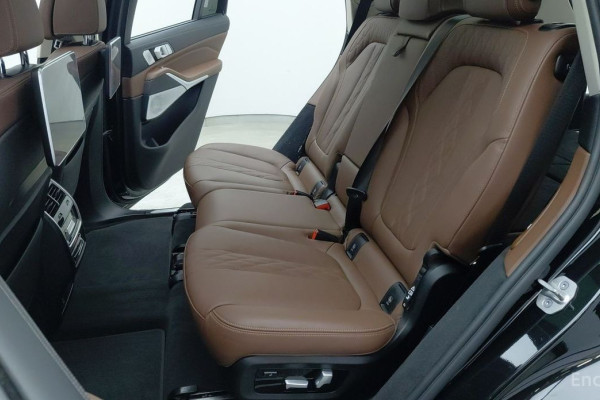 2022 BMW X7 с пробегом 42 089 км