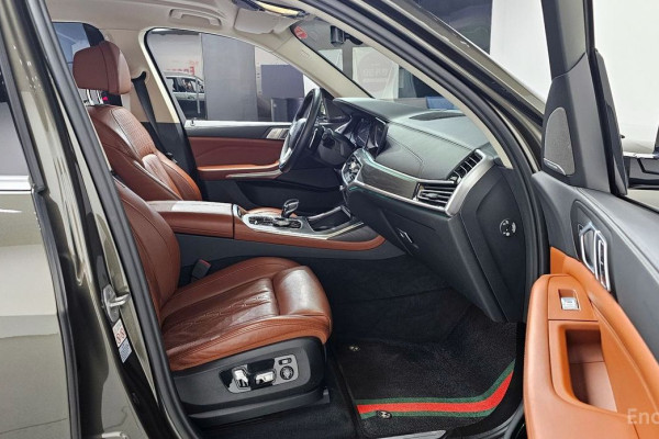 2022 BMW X7 с пробегом 89 163 км