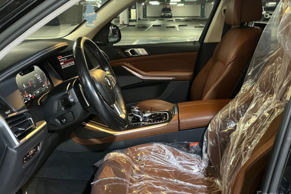 2022 BMW X7 с пробегом 181 325 км