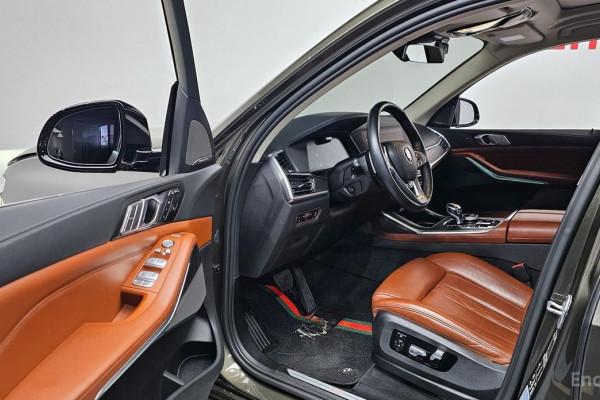 2022 BMW X7 с пробегом 89 163 км