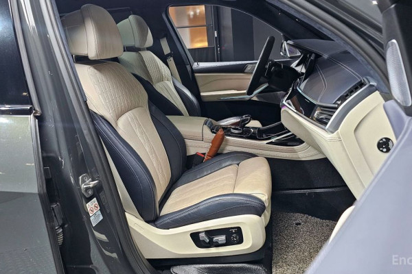 2022 BMW X7 с пробегом 37 669 км