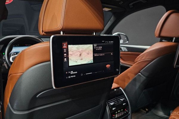 2022 BMW X7 с пробегом 76 069 км