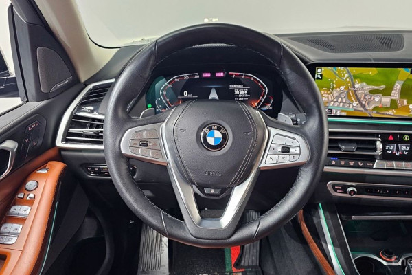 2022 BMW X7 с пробегом 89 163 км