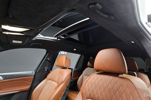 2022 BMW X7 с пробегом 76 069 км