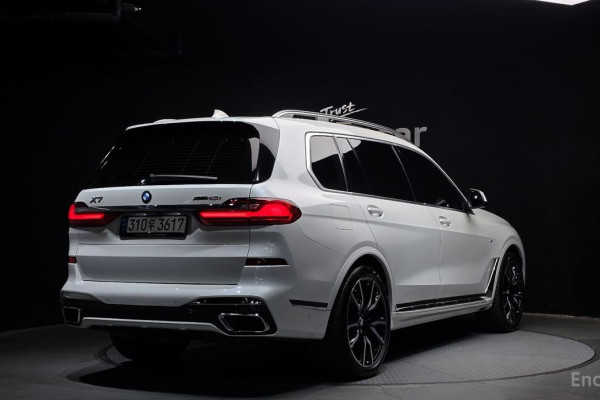 2022 BMW X7 с пробегом 26 713 км