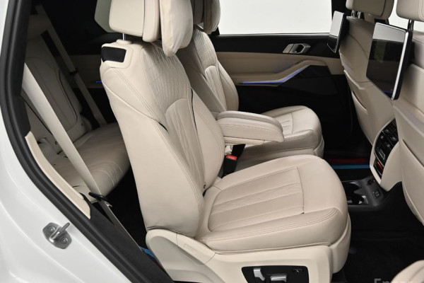 2022 BMW X7 с пробегом 134 623 км