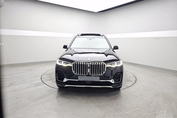 2022 BMW X7 с пробегом 42 089 км