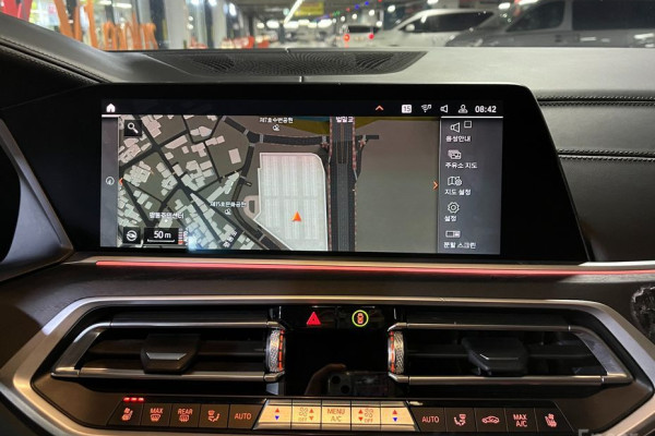 2022 BMW X7 с пробегом 181 325 км