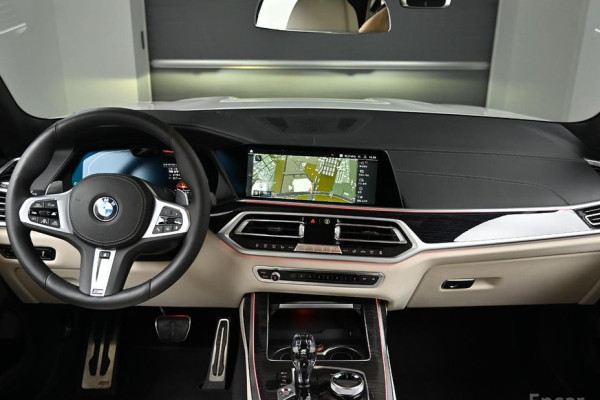 2022 BMW X7 с пробегом 101 083 км