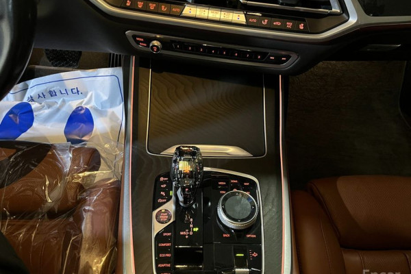 2022 BMW X7 с пробегом 181 325 км