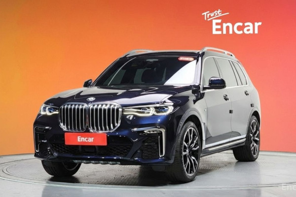 2022 BMW X7 с пробегом 30 083 км