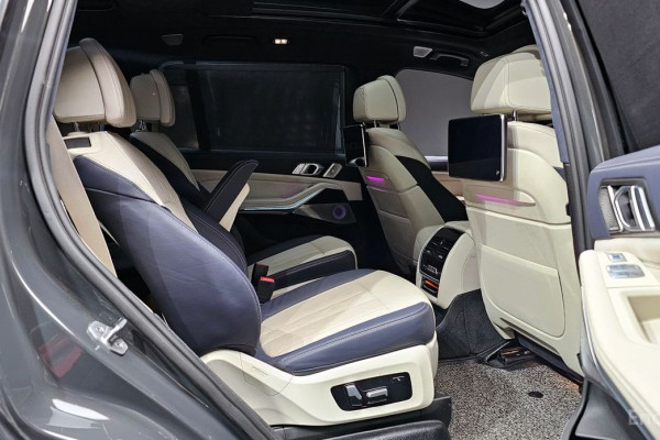 2022 BMW X7 с пробегом 37 669 км