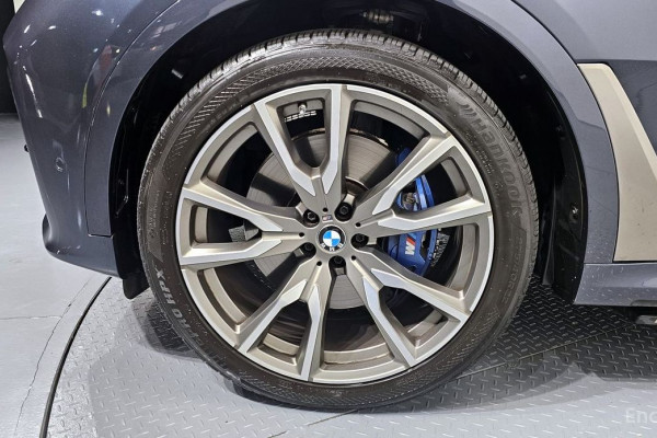 2022 BMW X7 с пробегом 59 858 км