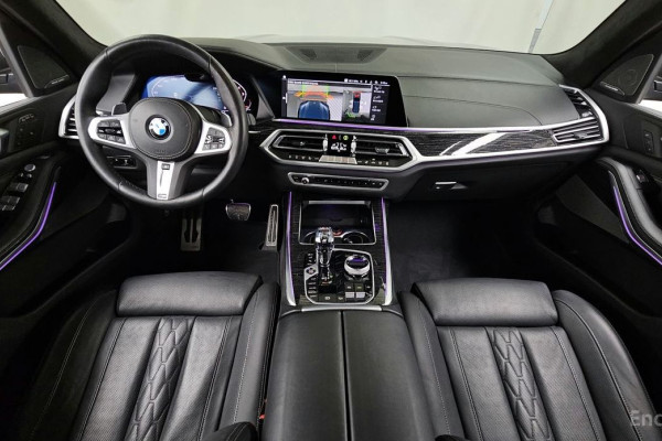 2022 BMW X7 с пробегом 30 083 км